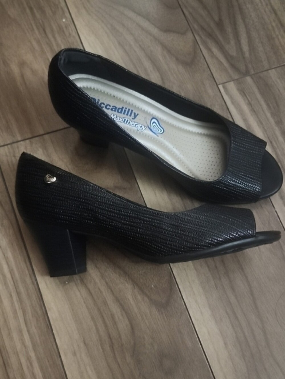 Piccadilly MaxiTherapy Black Peep-Toe Comfort Pumps